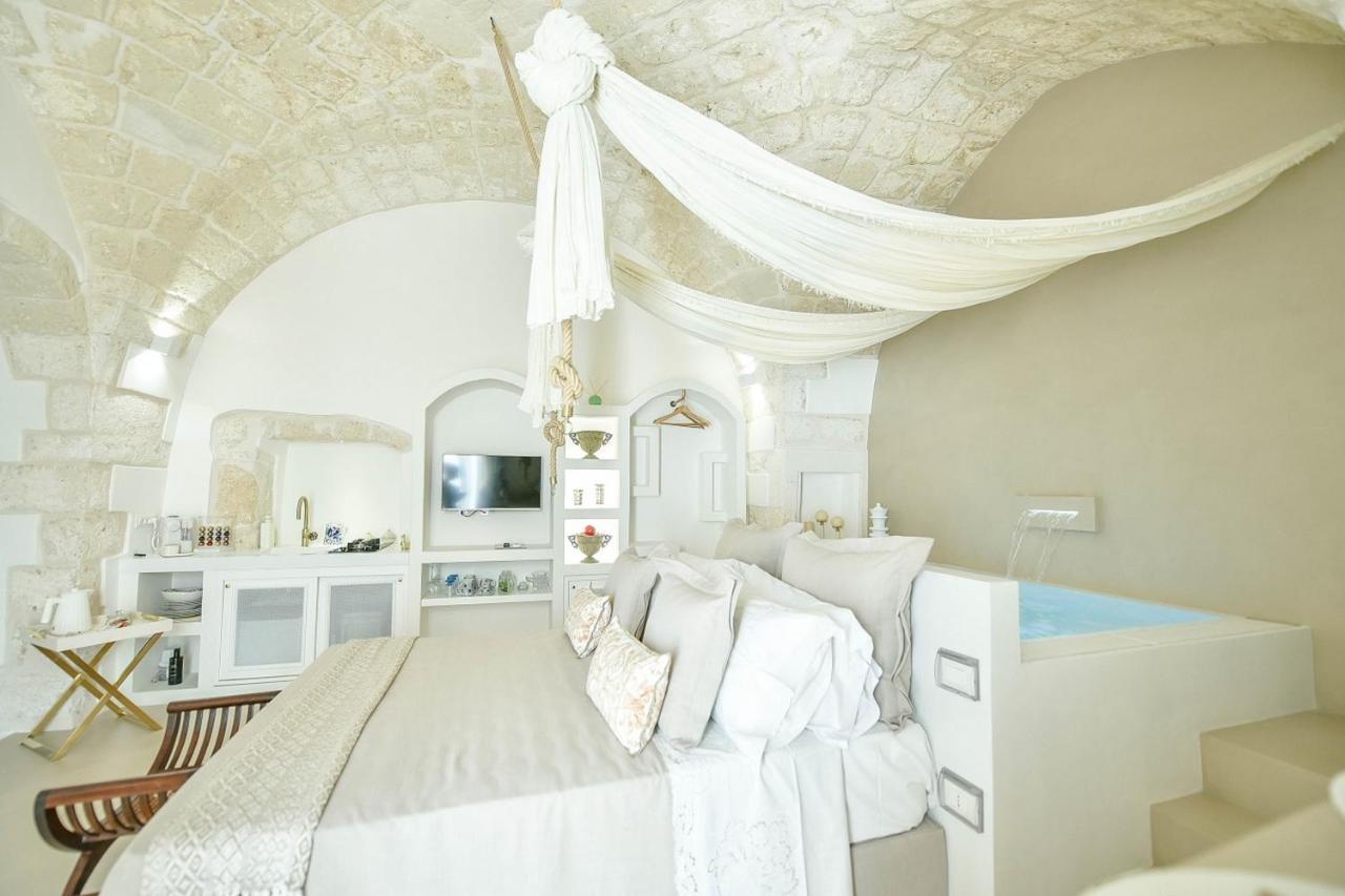 Eurydice Suite With Infinity Jacuzzi Ostuni Exterior foto